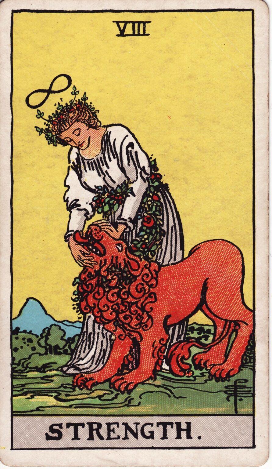 Strength Card - Tarotur